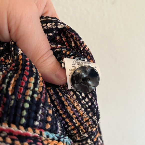 Damee Inc Multicolor Art To Wear Button Up Sleeveless Tunic PM - Picture 5 of 10